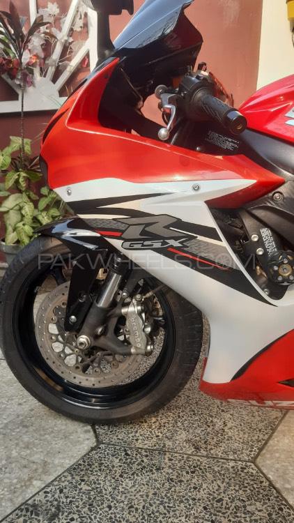 سوزوکی GSX-R600 2013 for Sale سوزوکی GSX-R600 2013 for Sale Image-3