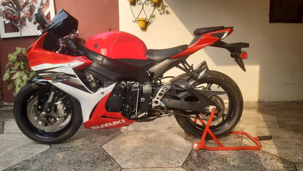 سوزوکی GSX-R600 2013 for Sale سوزوکی GSX-R600 2013 for Sale Image-6