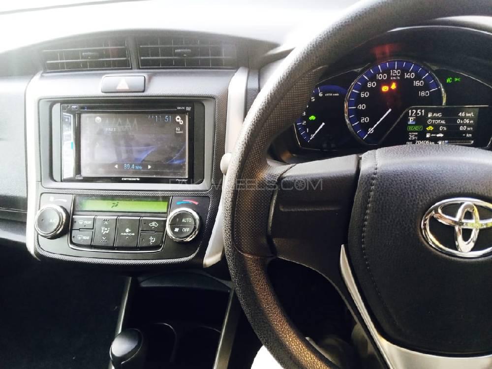 Toyota Corolla Fielder 2018 for Sale in Islamabad Toyota Corolla Fielder 2018 for Sale in Islamabad Image-2