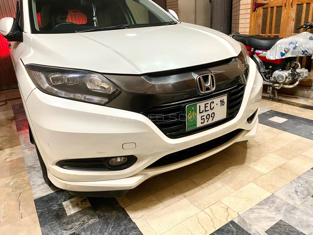 Honda Vezel 2015 for Sale in Lahore Image-1