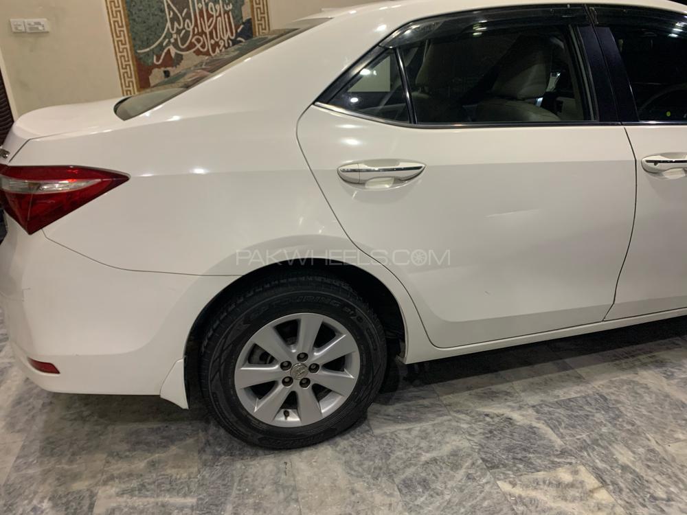 Toyota Corolla 2017 for Sale in Lahore Toyota Corolla 2017 for Sale in Lahore Image-5