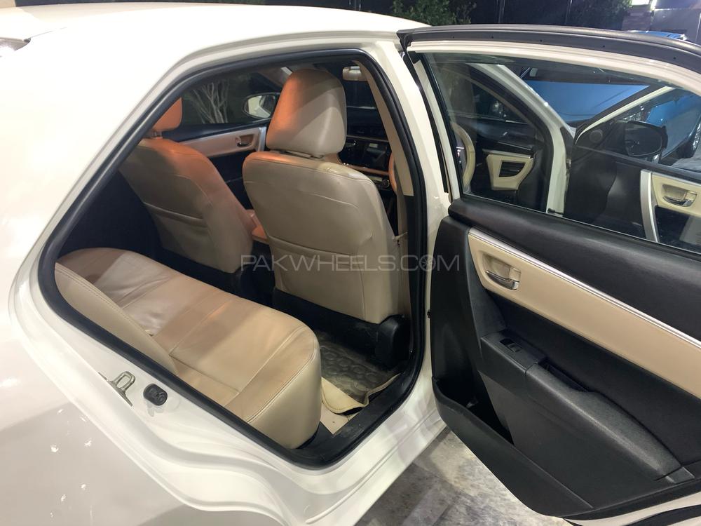 Toyota Corolla 2017 for Sale in Lahore Toyota Corolla 2017 for Sale in Lahore Image-15