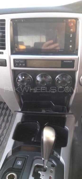 Toyota Surf 2005 for Sale in Karachi Toyota Surf 2005 for Sale in Karachi Image-9