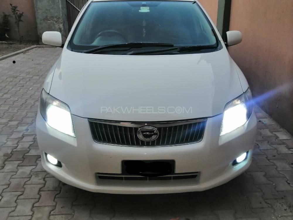 Toyota Corolla Axio 2007 for Sale in Peshawar Image-1
