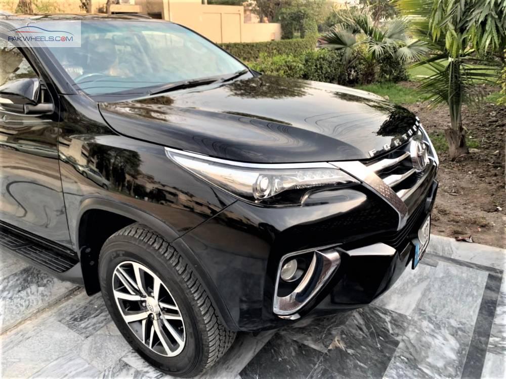 Toyota Fortuner 2017 for Sale in Lahore Image-1