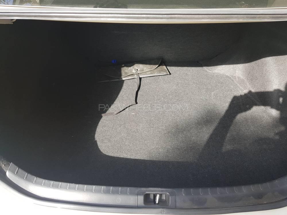 Toyota Corolla 2019 for Sale in Karachi Toyota Corolla 2019 for Sale in Karachi Image-16