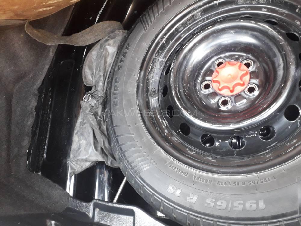 Toyota Corolla 2015 for Sale in Lahore Toyota Corolla 2015 for Sale in Lahore Image-15