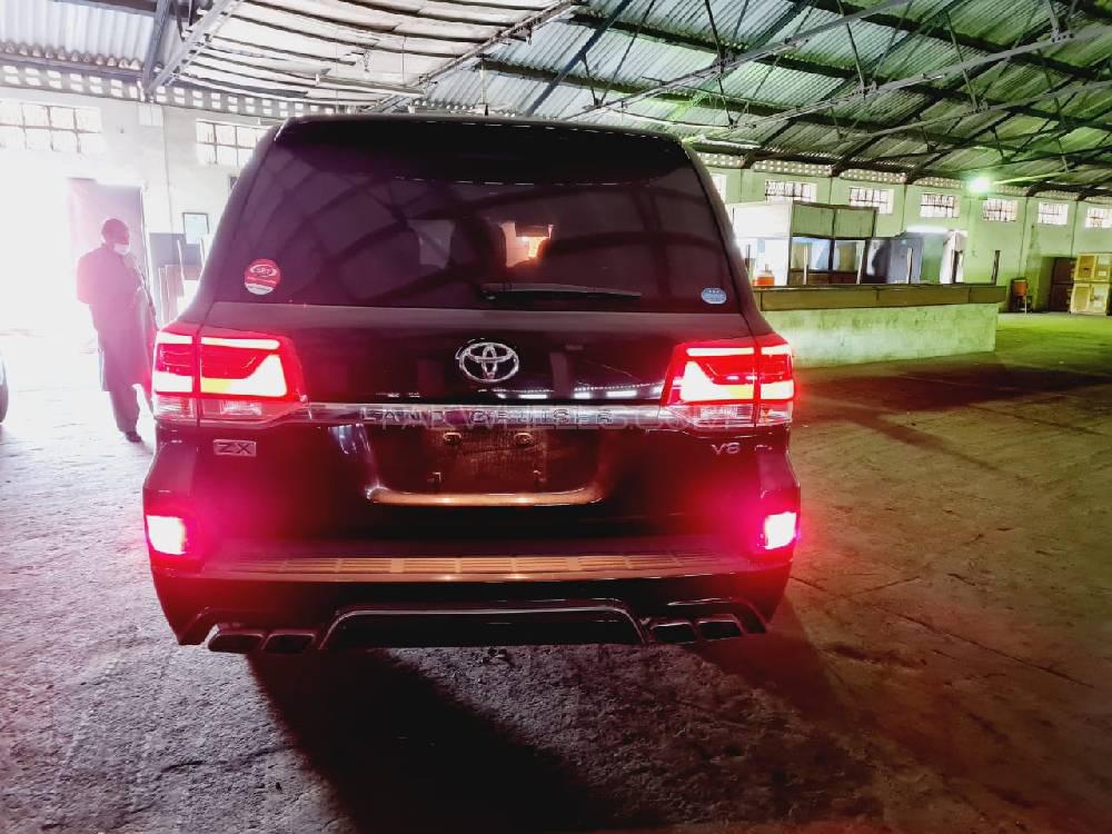 Toyota Land Cruiser 2016 for Sale in Karachi Toyota Land Cruiser 2016 for Sale in Karachi Image-6