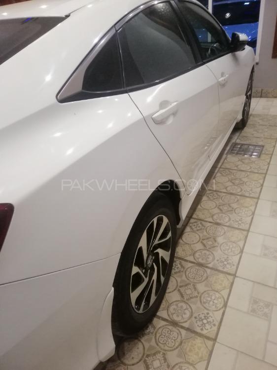 Honda Civic 2017 for Sale in Faisalabad Honda Civic 2017 for Sale in Faisalabad Image-6