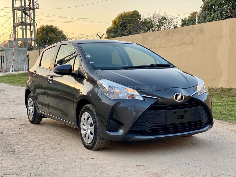 Toyota Vitz 2017 for Sale in Rawalpindi Image-1