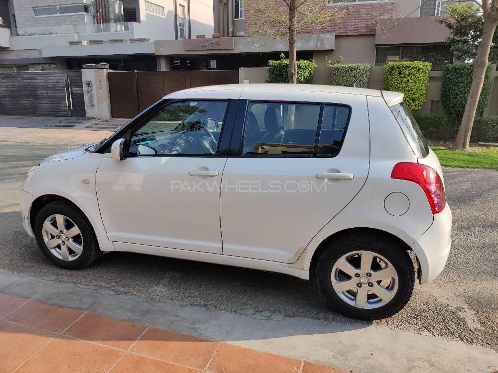 سوزوکی سوئفٹ 2013 for Sale in لاہور سوزوکی سوئفٹ 2013 for Sale in لاہور Image-3