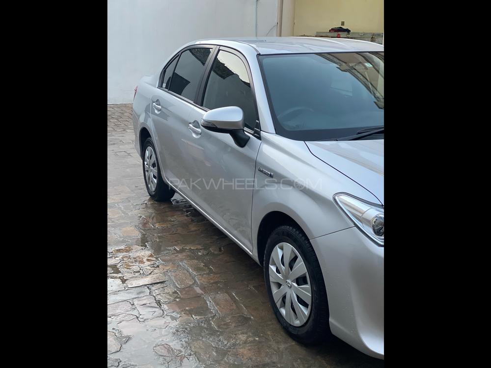 Toyota Corolla Axio 2017 for Sale in Peshawar Toyota Corolla Axio 2017 for Sale in Peshawar Image-3