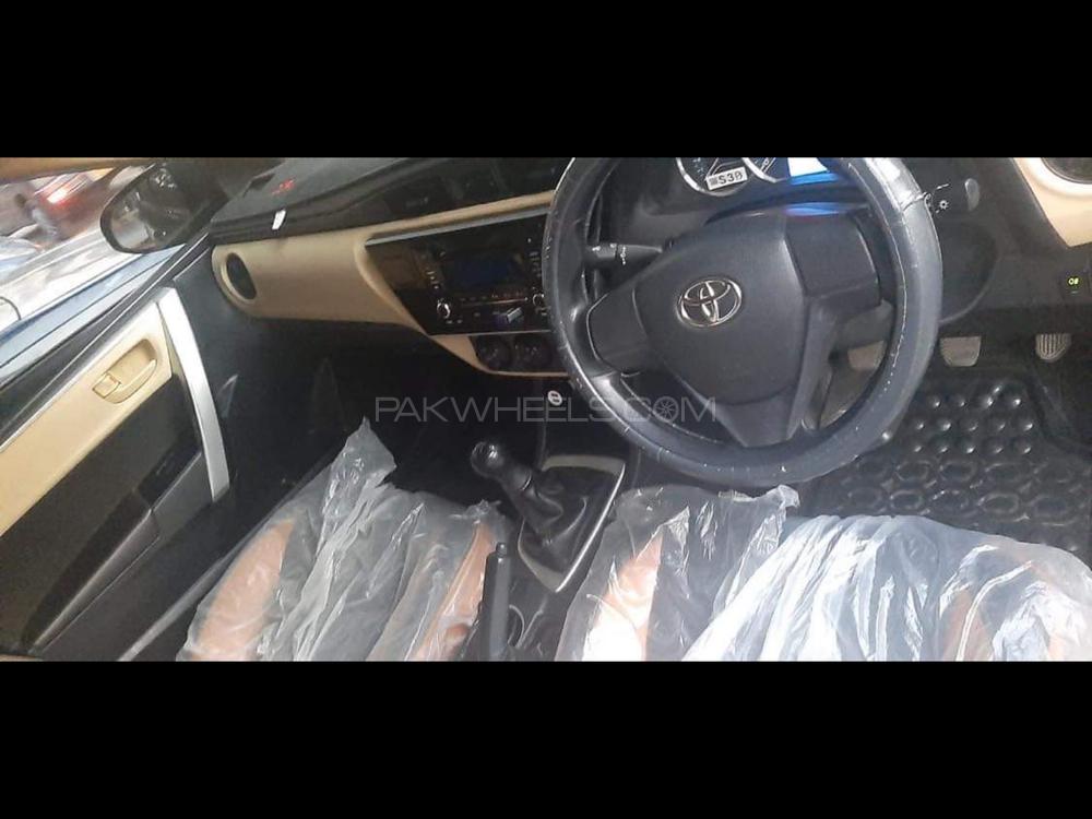Toyota Corolla 2018 for Sale in Karachi Image-1