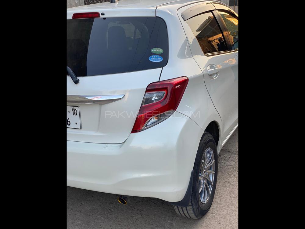 Toyota Vitz 2016 for Sale in Lahore Image-1