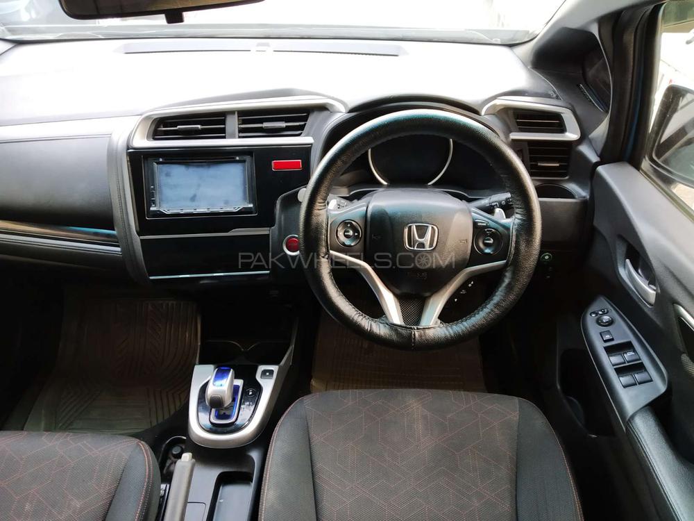 Honda Fit 2014 for Sale in Lahore Honda Fit 2014 for Sale in Lahore Image-4