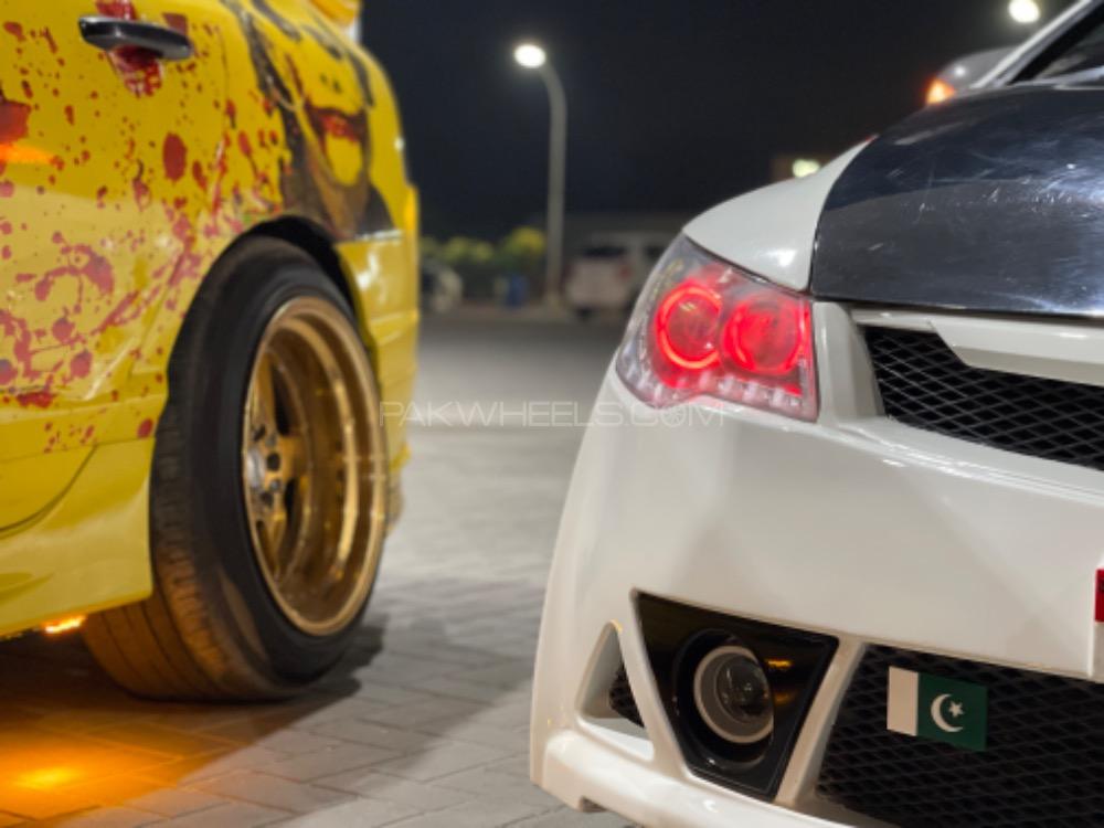 ہونڈا سوک - 2009  Image-1