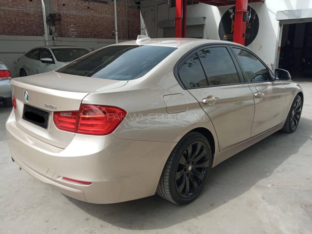 BMW 3 Series 2015 for Sale in Lahore BMW 3 Series 2015 for Sale in Lahore Image-5