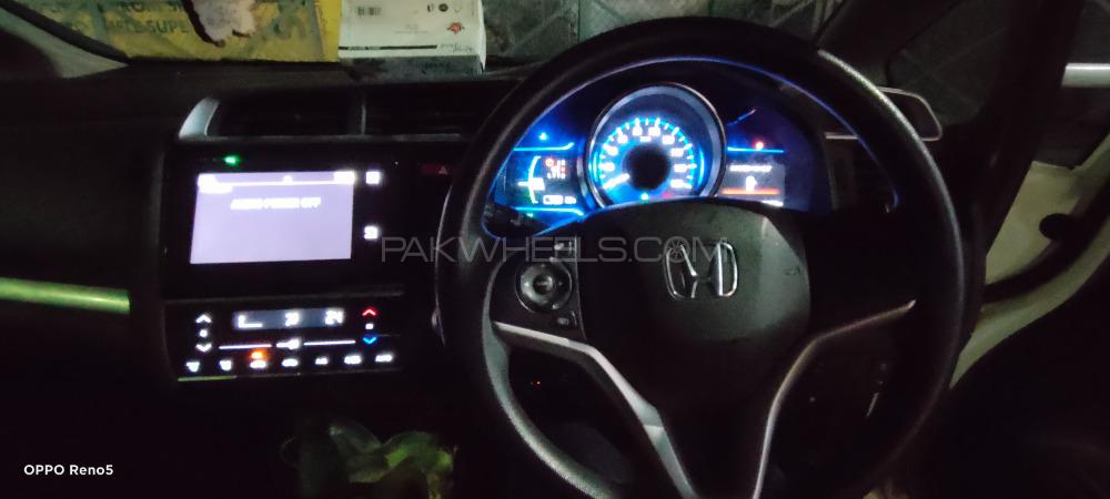 ہونڈا فٹ 2014 for Sale in کراچی ہونڈا فٹ 2014 for Sale in کراچی Image-7