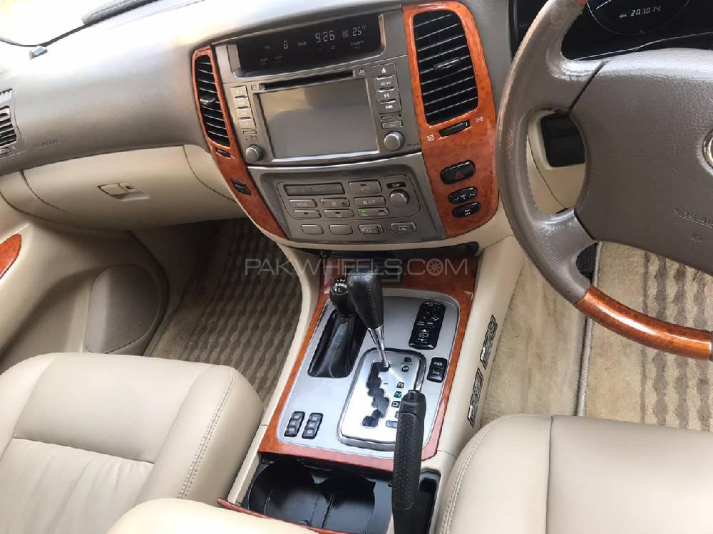 Toyota Land Cruiser 2002 for Sale in Lahore Toyota Land Cruiser 2002 for Sale in Lahore Image-4