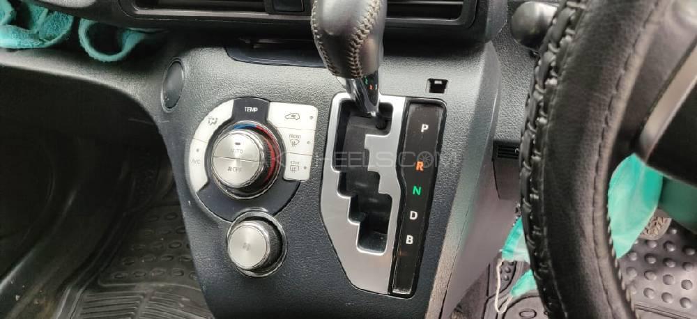 Toyota Sienta 2016 for Sale in Gujranwala Toyota Sienta 2016 for Sale in Gujranwala Image-8