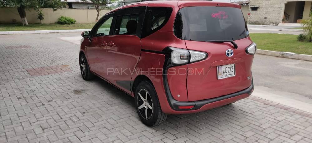 Toyota Sienta 2016 for Sale in Gujranwala Toyota Sienta 2016 for Sale in Gujranwala Image-10