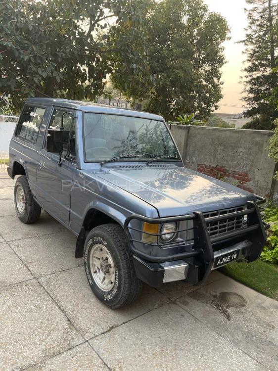 Mitsubishi pajero 1982