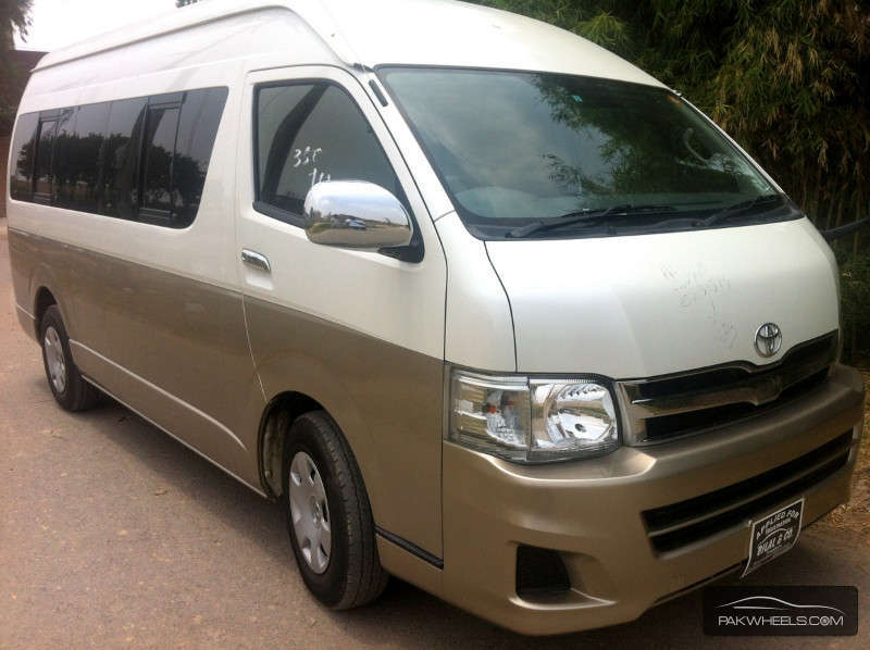 Тойота grand hiace