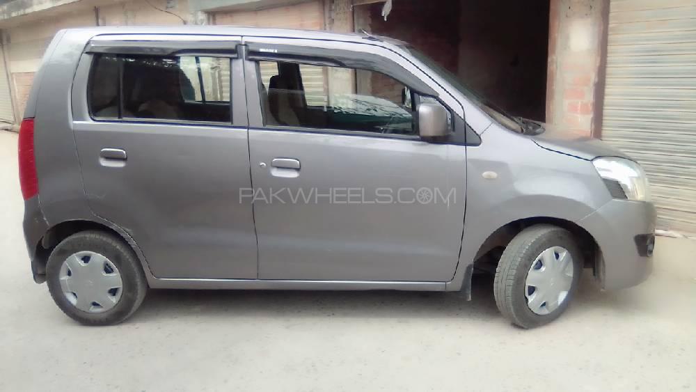 سوزوکی ویگن آر 2017 for Sale in سیالکوٹ سوزوکی ویگن آر 2017 for Sale in سیالکوٹ Image-4
