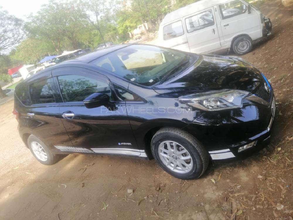 Nissan Note 2017 for Sale in Islamabad Nissan Note 2017 for Sale in Islamabad Image-3