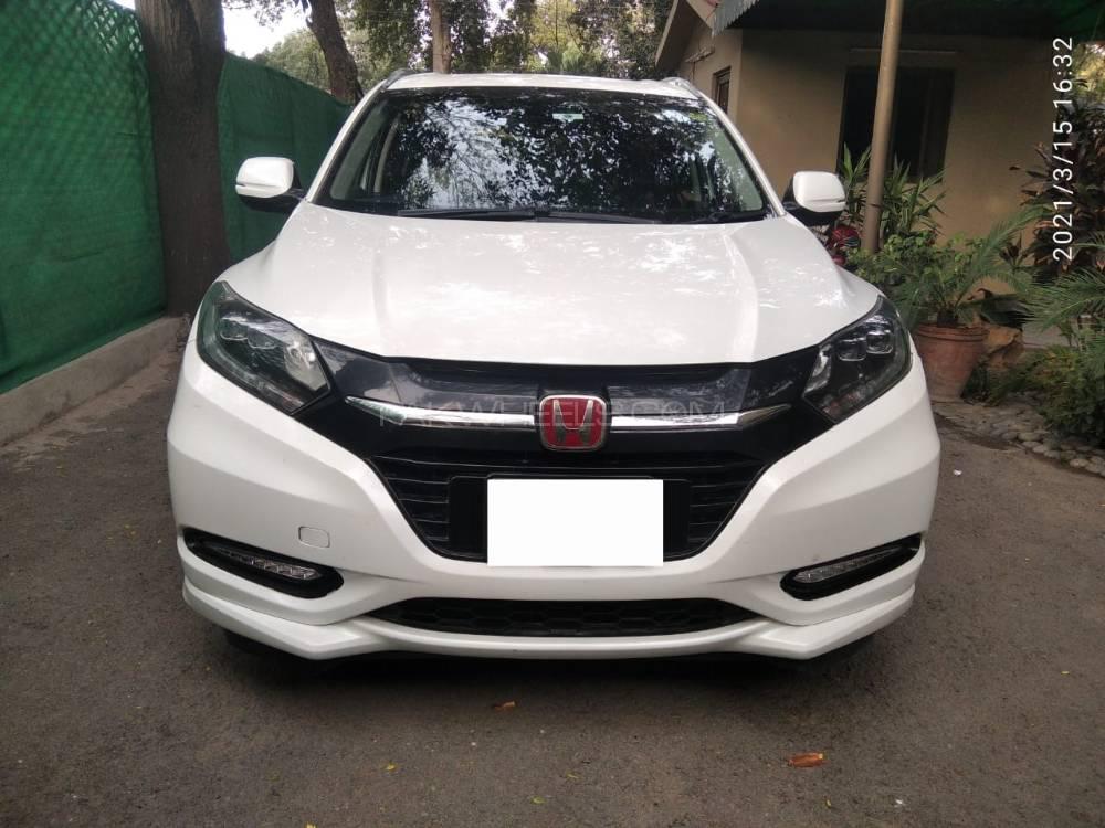 Honda Vezel 2015 for Sale in Lahore Image-1