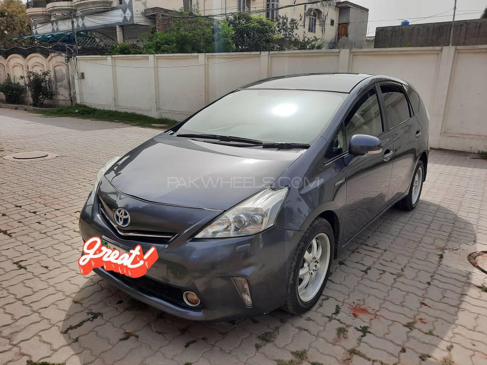 ٹویوٹا پریوس الفا 2012 for Sale in سیالکوٹ ٹویوٹا پریوس الفا 2012 for Sale in سیالکوٹ Image-17