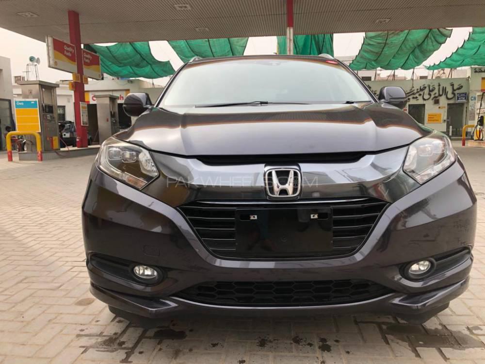 Honda Vezel 2015 for Sale in Lahore Honda Vezel 2015 for Sale in Lahore Image-2
