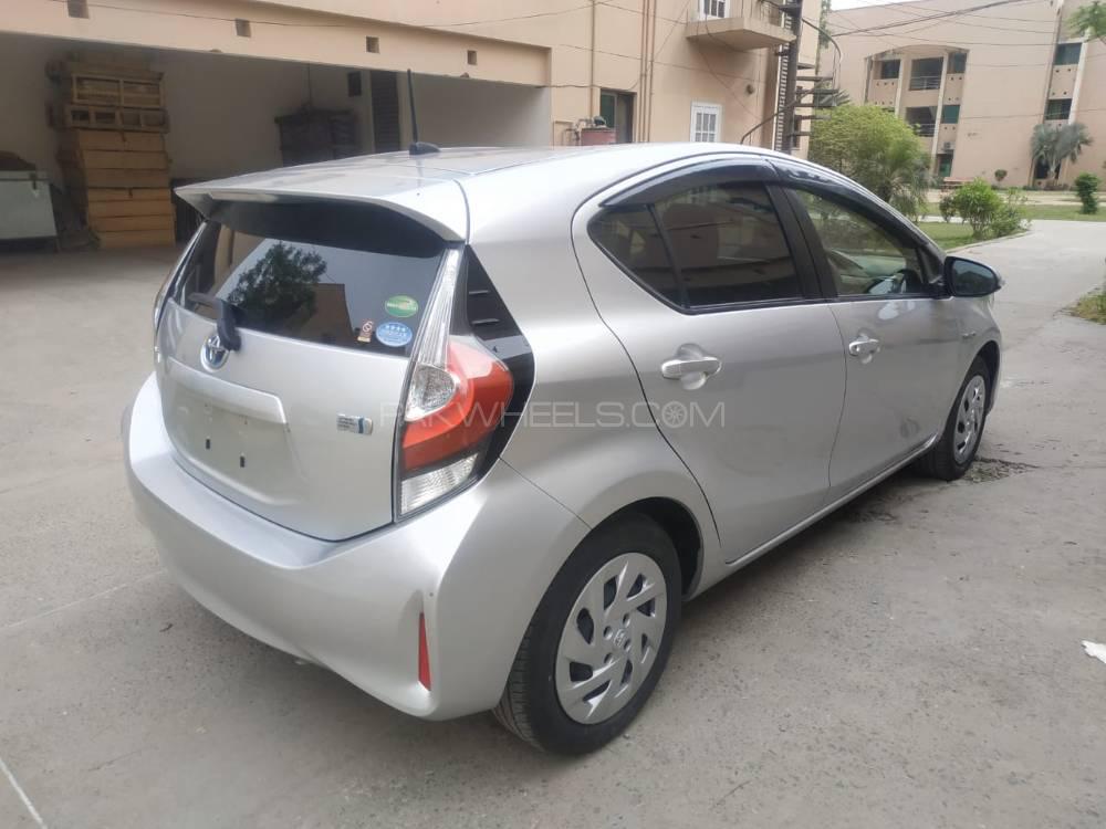 ٹویوٹا اکوا 2017 for Sale in لاہور ٹویوٹا اکوا 2017 for Sale in لاہور Image-6
