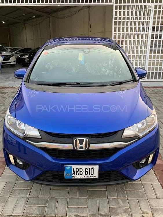 Honda Fit 2020 for Sale in Sahiwal Image-1