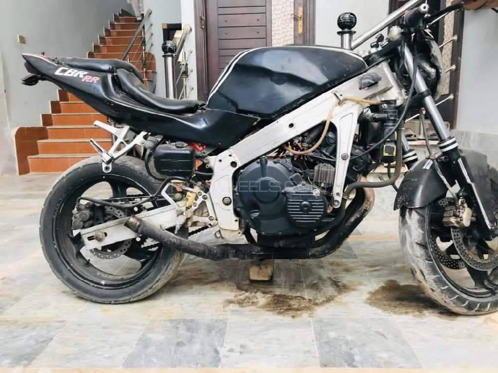ہونڈا CBR 400 1993 for Sale ہونڈا CBR 400 1993 for Sale Image-3