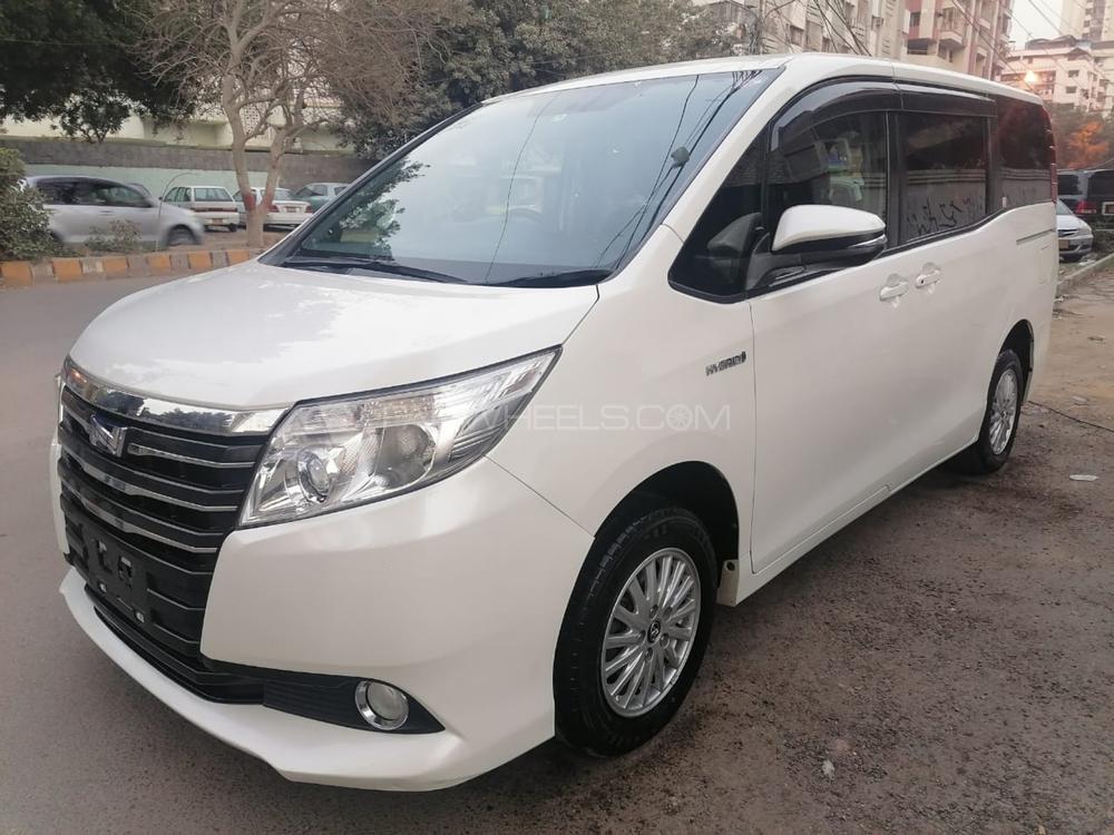 ٹویوٹا نوح 2015 for Sale in کراچی Image-1