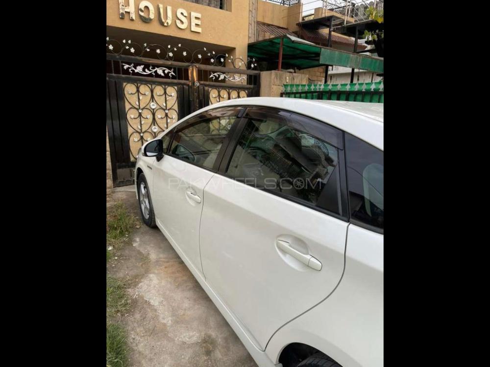 ٹویوٹا پریوس 2010 for Sale in اسلام آباد ٹویوٹا پریوس 2010 for Sale in اسلام آباد Image-3