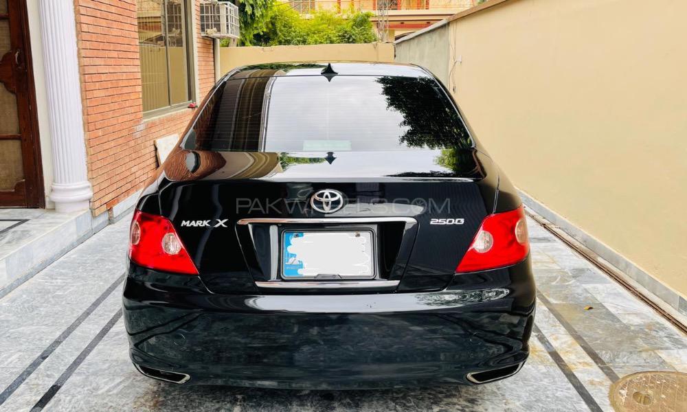 Toyota Mark X 2005 for Sale in Lahore Toyota Mark X 2005 for Sale in Lahore Image-4