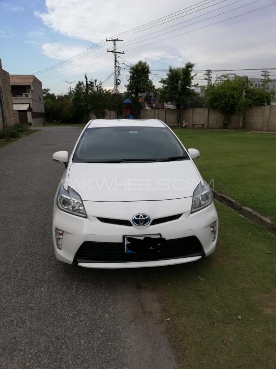 Toyota Prius 2013 for Sale in Islamabad Image-1