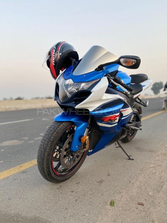 Suzuki GSX-R1000 - 2012  Image-1