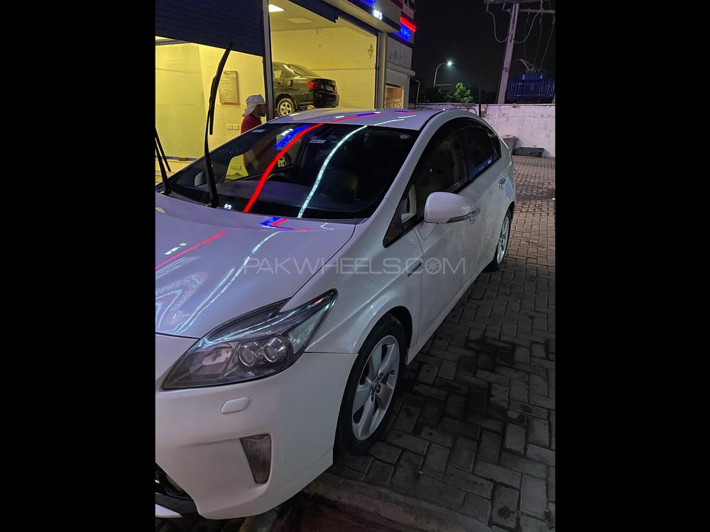 Toyota Prius 2013 for Sale in Islamabad Toyota Prius 2013 for Sale in Islamabad Image-10