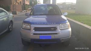 Slide_land-rover-freelander-2001-49067462