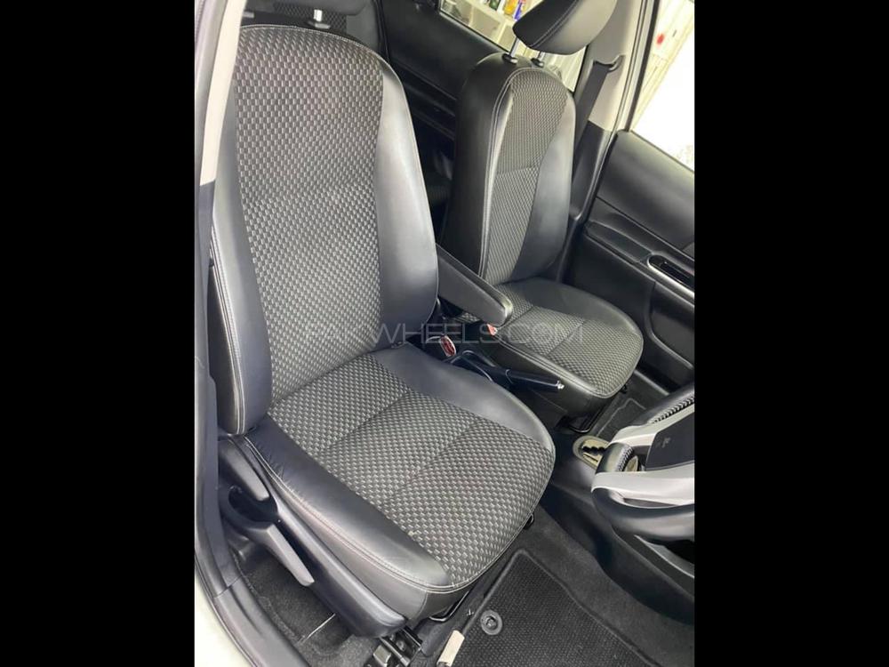 Toyota Aqua 2015 for Sale in Rawalpindi Toyota Aqua 2015 for Sale in Rawalpindi Image-6