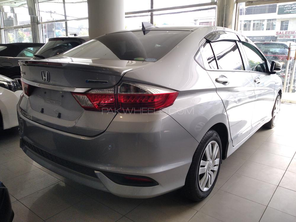 ہونڈا گریس ہائبرڈ 2017 for Sale in لاہور ہونڈا گریس ہائبرڈ 2017 for Sale in لاہور Image-4