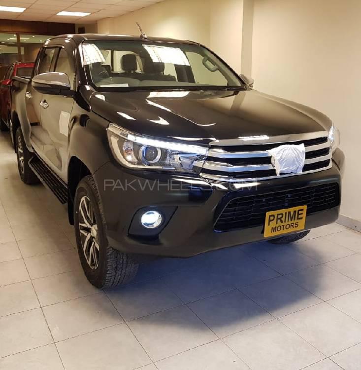 Toyota Hilux 2021 for Sale in Karachi Image-1