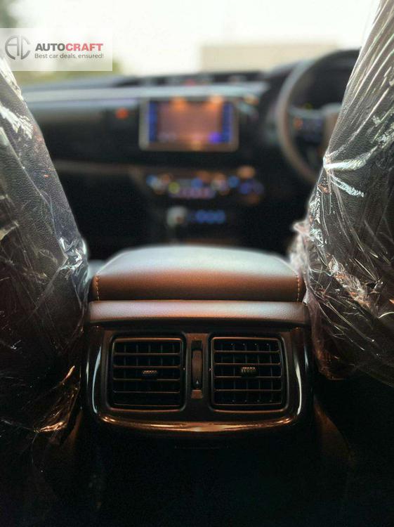 Toyota Hilux 2018 for Sale in Karachi Toyota Hilux 2018 for Sale in Karachi Image-12