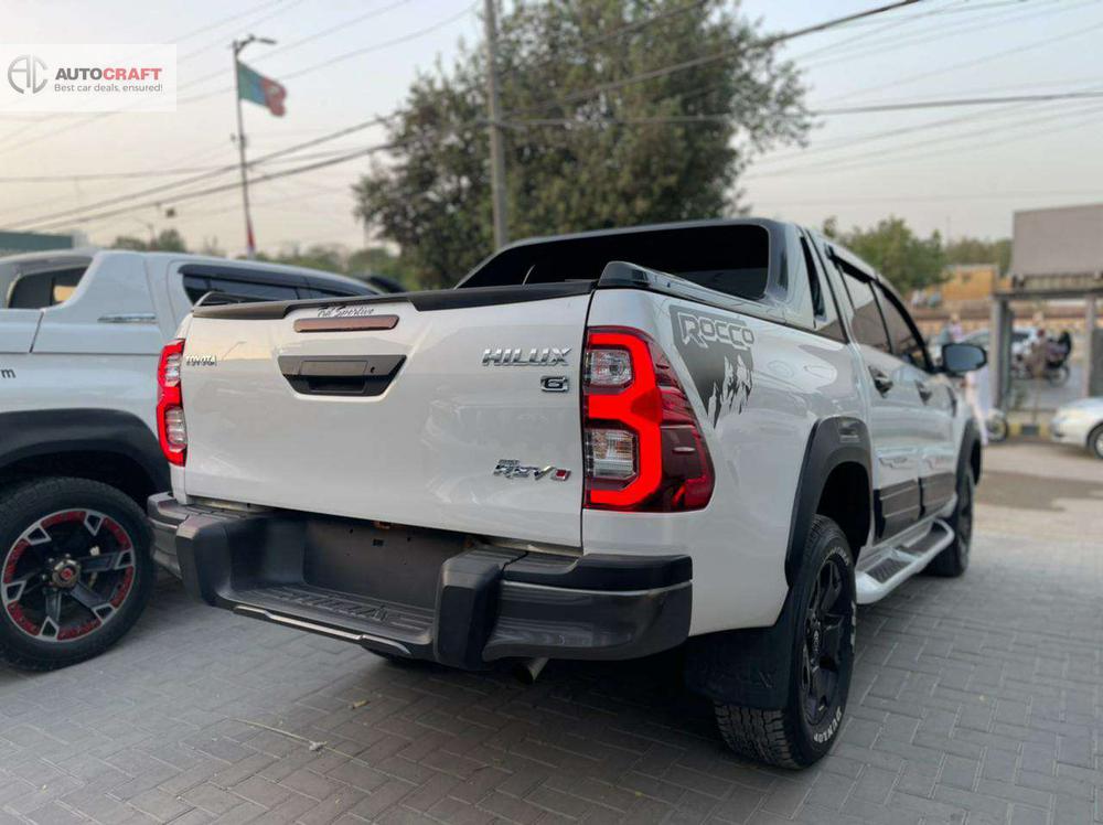Toyota Hilux 2018 for Sale in Karachi Toyota Hilux 2018 for Sale in Karachi Image-14