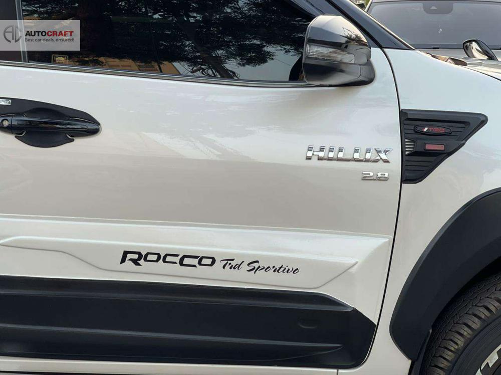 Toyota Hilux 2018 for Sale in Karachi Toyota Hilux 2018 for Sale in Karachi Image-15