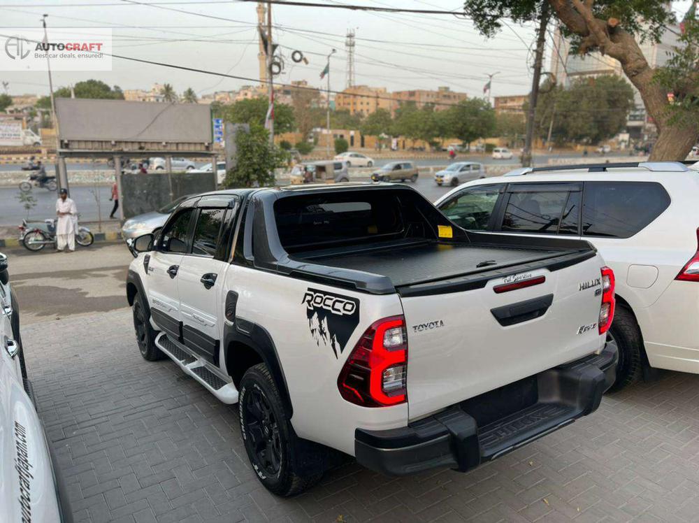 Toyota Hilux 2018 for Sale in Karachi Toyota Hilux 2018 for Sale in Karachi Image-18