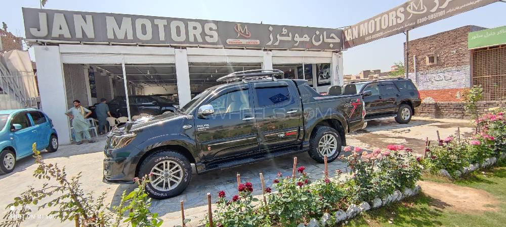 Toyota Hilux 2012 for Sale in Peshawar Toyota Hilux 2012 for Sale in Peshawar Image-14